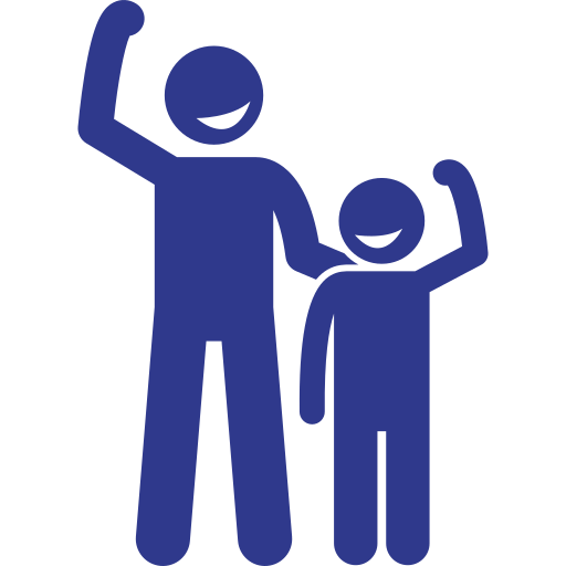 manos siendo humedecidas con agua